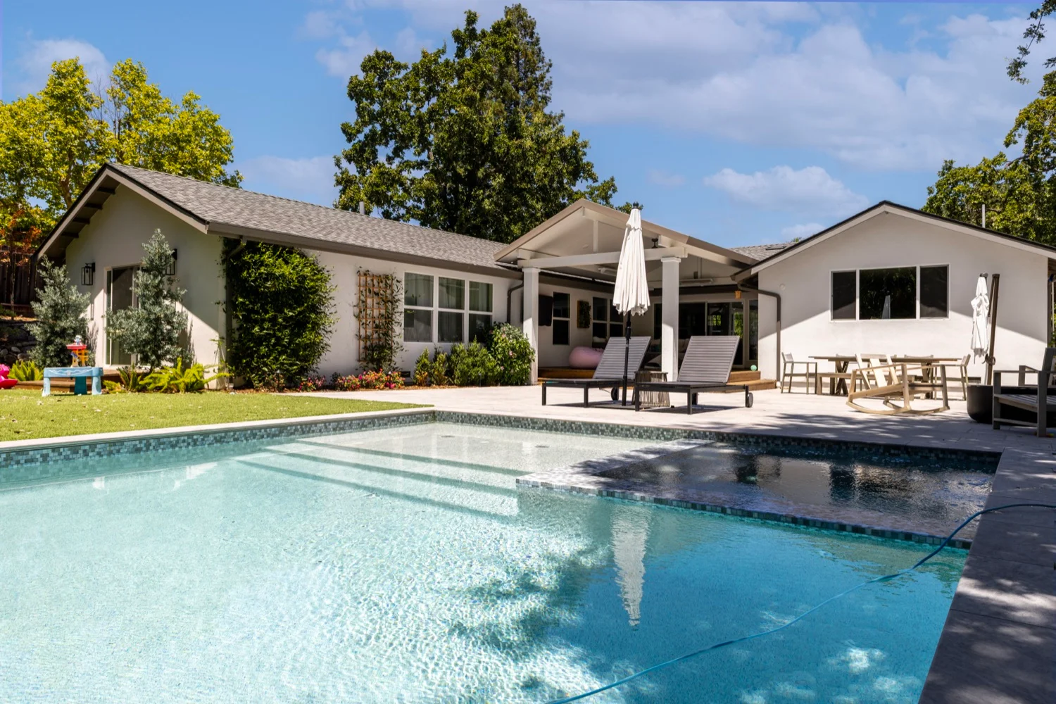 Open lawn beside the Diablo View backyard pool