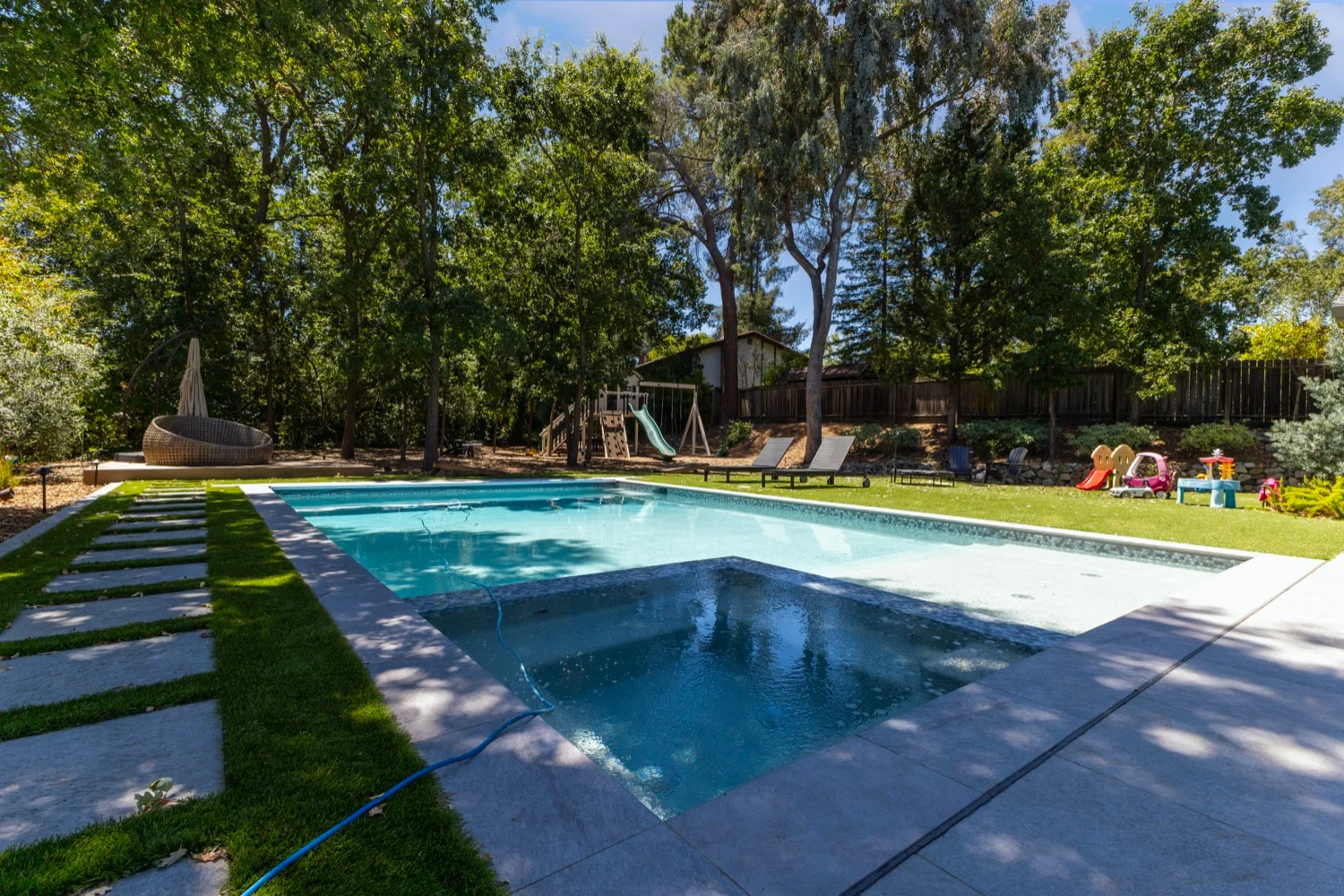 Diablo View custom pool and spa by King's Pools, Bay Area